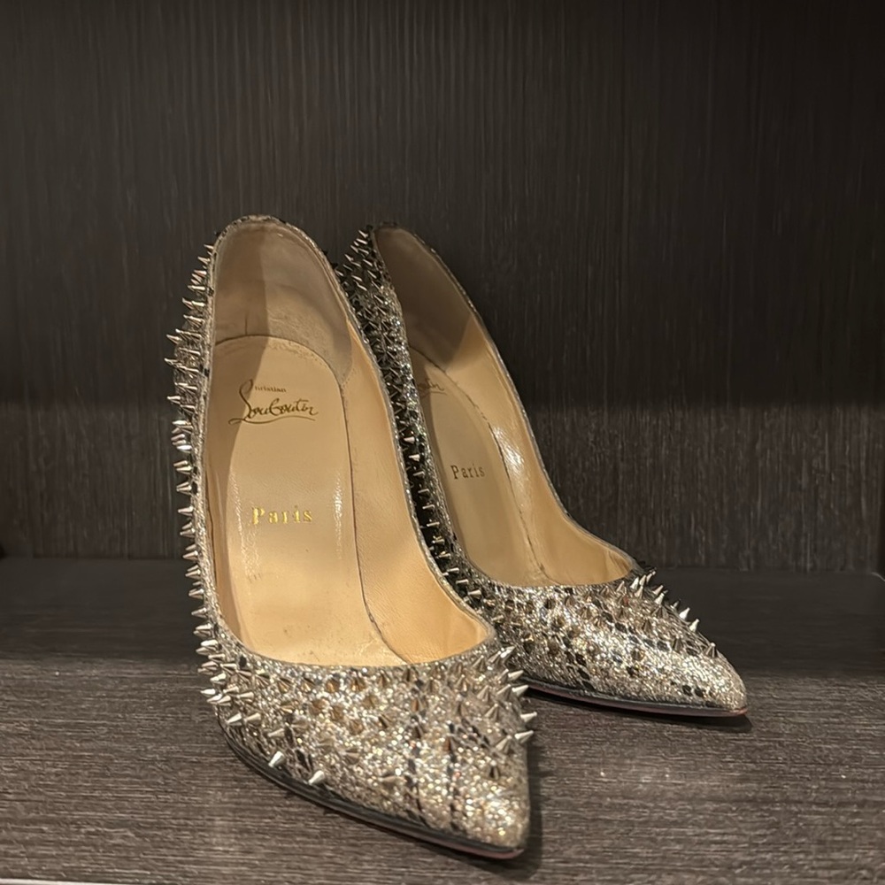 Exclusive to Neimans 2018 purchase